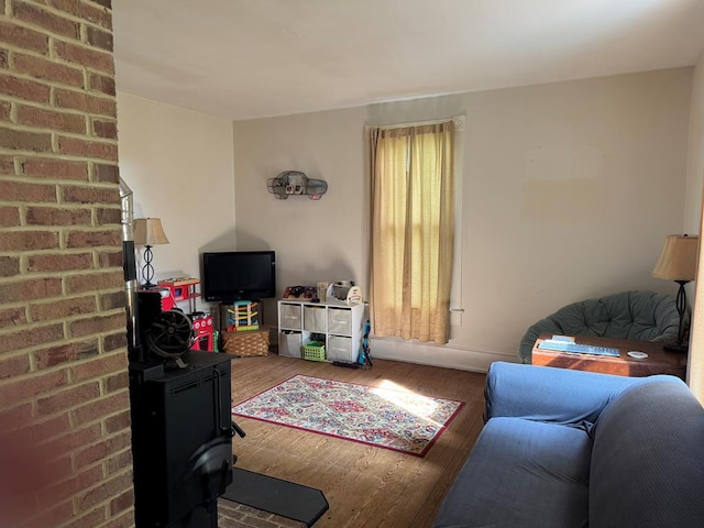 22338 Accomac Rd, Accomac, VA 23301 - living area with wood finished floors and baseboards