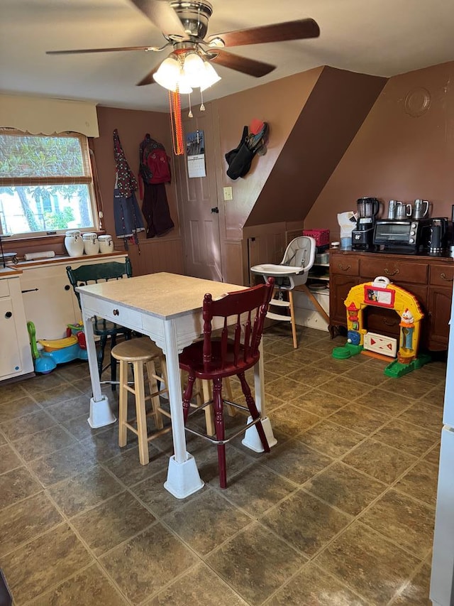 22338 Accomac Rd, Accomac, VA 23301 - dining area with a ceiling fan
