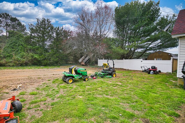 13091 Bethel Church Rd, Hallwood, VA 23359 - view of yard