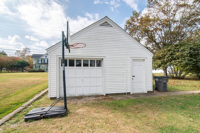 view of detached garage