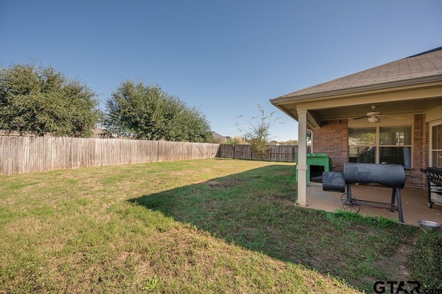 11017 Westhaven Cir, Flint, TX 75762 - fenced backyard featuring ceiling fan and a patio area