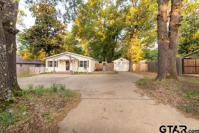 201 Willowbrook Ave, Tyler, TX 75702 - photo 1