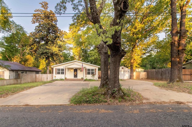 201 Willowbrook Ave, Tyler, TX 75702 - photo 22