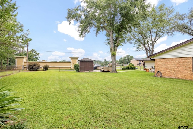 311 E Amherst St, Tyler, TX 75703 - view of yard