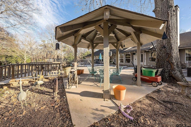 408 Cumberland Rd, Tyler, TX 75703 - surrounding community with a patio and a gazebo