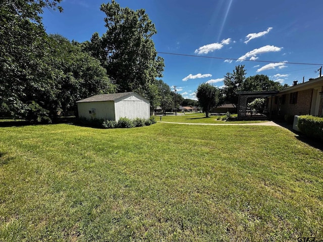 811 Windmill Ln, Athens, TX 75751 - view of grassy yard