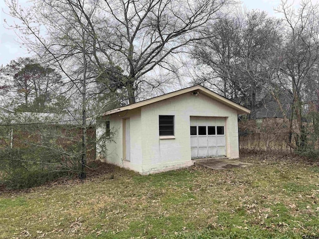 view of detached garage