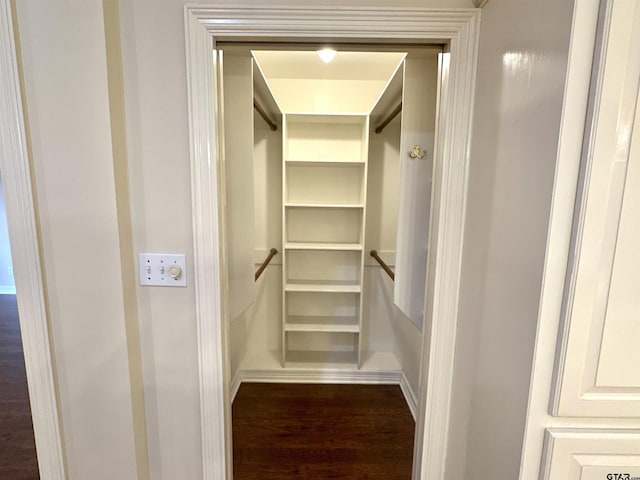 807 Brownwood Cir, Lindale, TX 75771 - walk in closet featuring wood finished floors