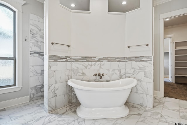 bathroom featuring a washtub