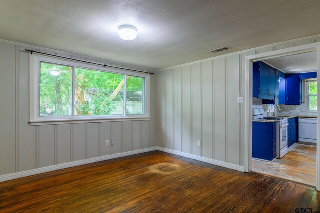 137 Frances St, Mineola, TX 75773 - photo 26