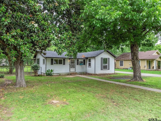 137 Frances St, Mineola, TX 75773 - photo 1