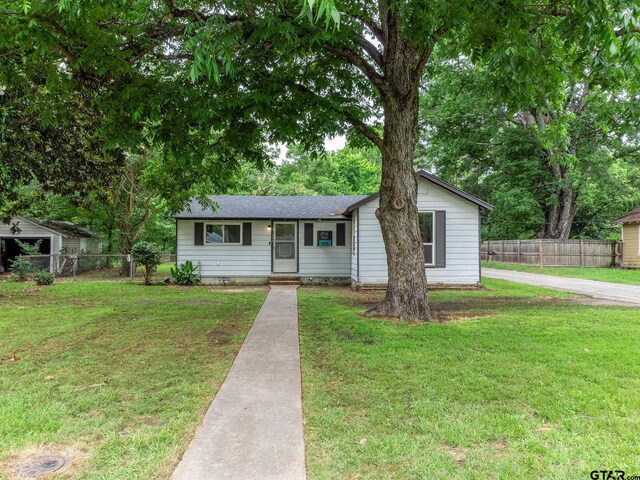 137 Frances St, Mineola, TX 75773 - photo 3