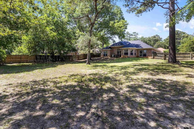 1737 Bearwood Ln, Tyler, TX 75703 - view of yard