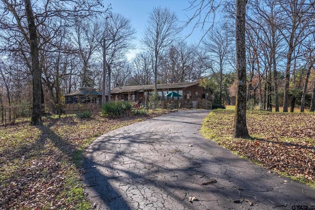 view of front of home featuring driveway