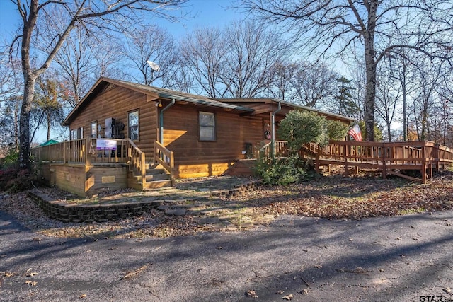 view of front of home featuring a deck