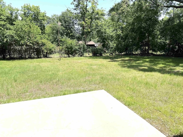 828 Adams St, Jacksonville, TX 75766 - view of yard with a patio