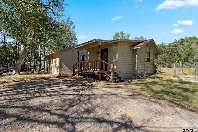 view of front of property