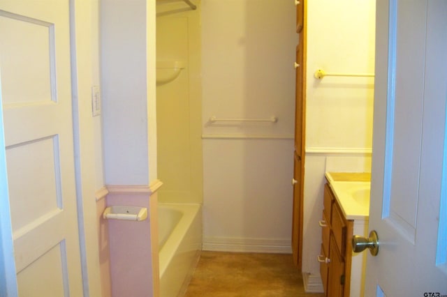 411 N College St, Lindale, TX 75771 - bathroom with vanity