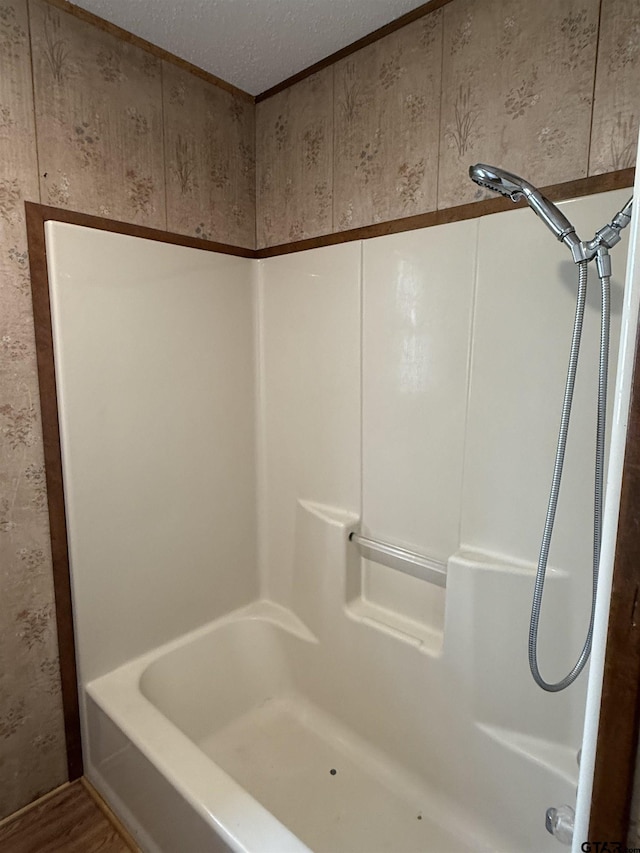 bathroom with a textured ceiling