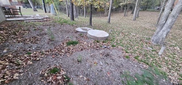 204 Lakeside Dr, West Tawakoni, TX 75474 - view of yard featuring fence
