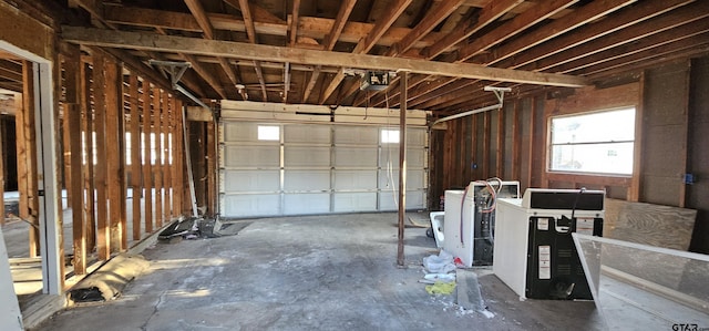 204 Lakeside Dr, West Tawakoni, TX 75474 - garage featuring a garage door opener
