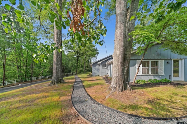 view of yard featuring fence