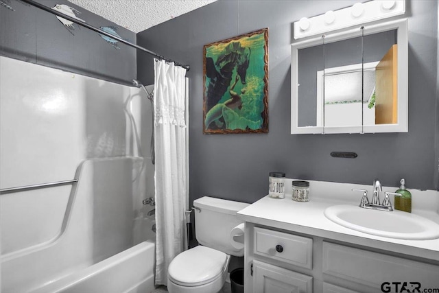 412 Peach Tree Dr, Palestine, TX 75803 - bathroom featuring vanity, shower / bath combo, and a textured ceiling