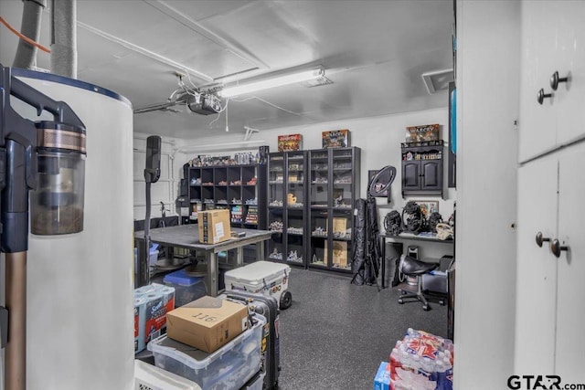 412 Peach Tree Dr, Palestine, TX 75803 - storage with water heater