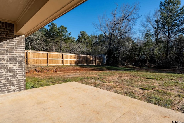 view of yard featuring a patio