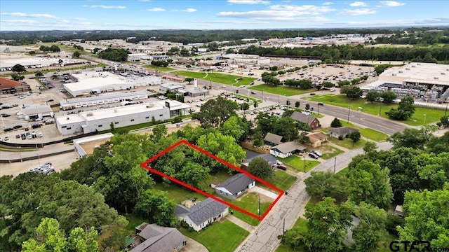 1612 Woodland Hills Dr, Tyler, TX 75701 - aerial view of property and surrounding area featuring property parcel outlined
