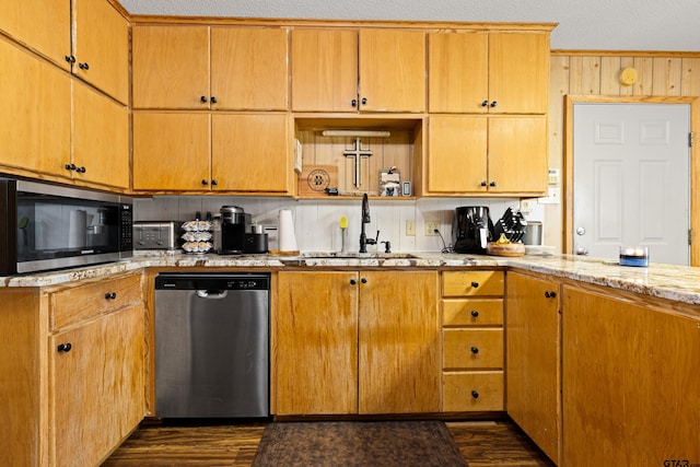 10929 County Road 41, Tyler, TX 75706 - kitchen featuring appliances with stainless steel finishes and dark wood-style floors