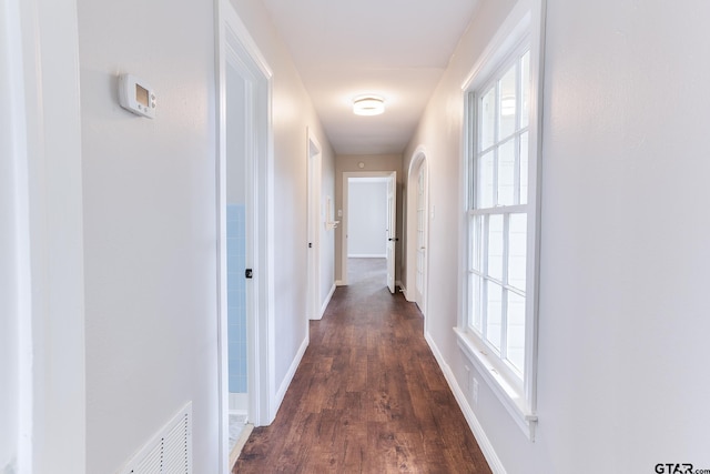 620 Dulse St, Tyler, TX 75701 - corridor featuring dark wood finished floors and baseboards