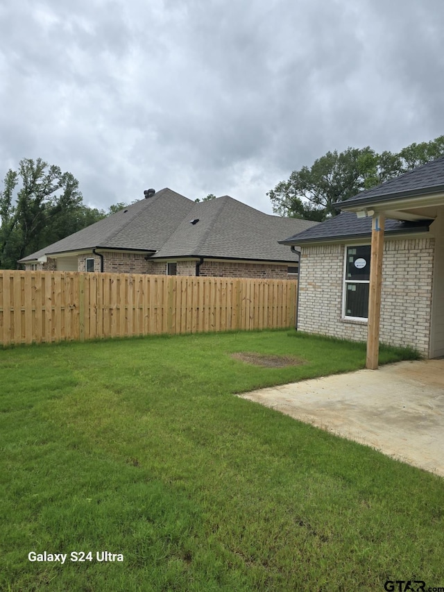 913 Alex Dr, Whitehouse, TX 75791 - view of yard with a patio