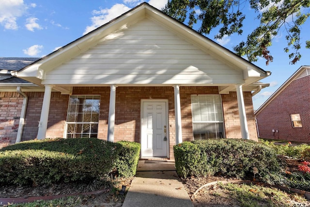 view of front of property with covered porch