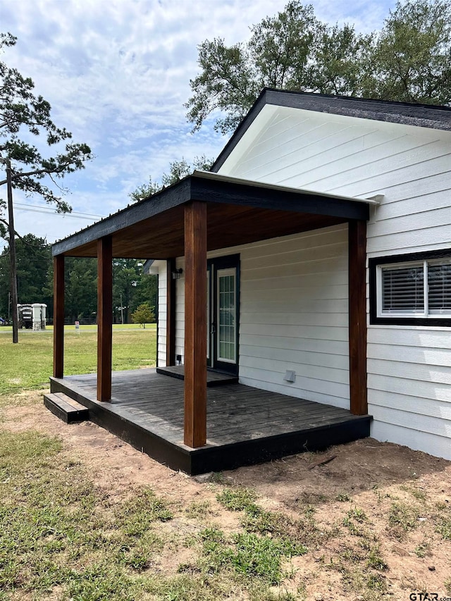 view of home's exterior featuring a lawn