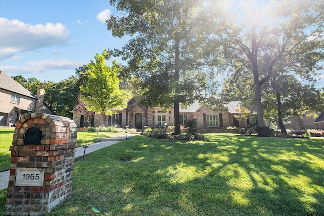 view of front of house with a front yard