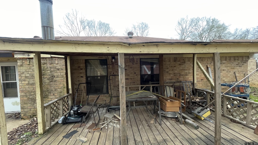 view of wooden deck