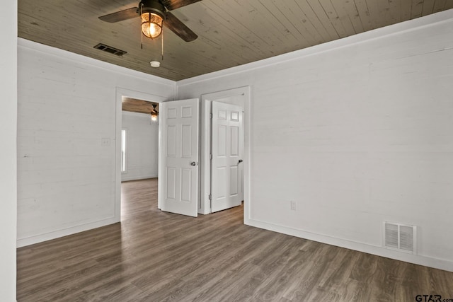 924 Kaufman St, Mount Vernon, TX 75457 - unfurnished room featuring visible vents, ceiling fan, wood finished floors, and baseboards