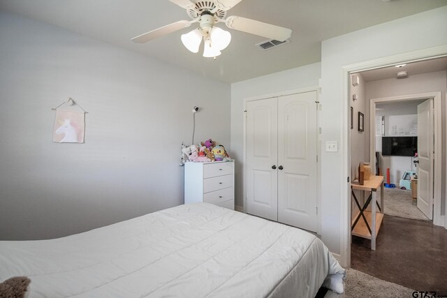 18424 Whipporwill, Flint, TX 75762 - bedroom with a closet, ceiling fan, and finished concrete floors