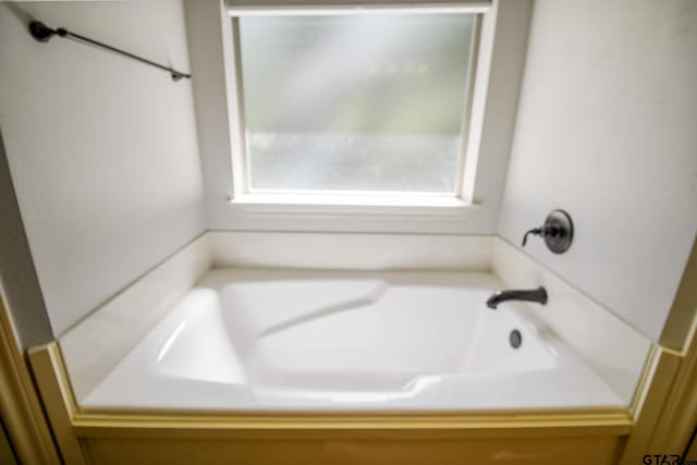 18424 Whipporwill, Flint, TX 75762 - bathroom with a garden tub