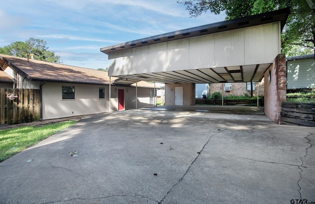 2759 Lake Breeze Dr, Chandler, TX 75758 - view of front of home with driveway and a carport