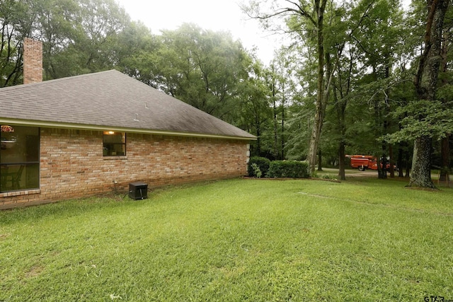 414 Winding Ln, Mount Vernon, TX 75457 - view of green lawn
