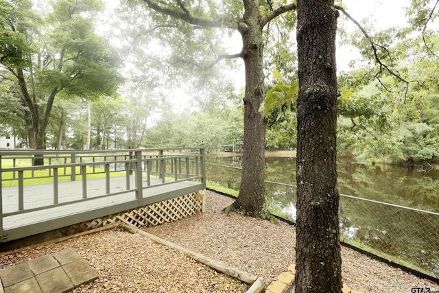 414 Winding Ln, Mount Vernon, TX 75457 - view of yard with a deck