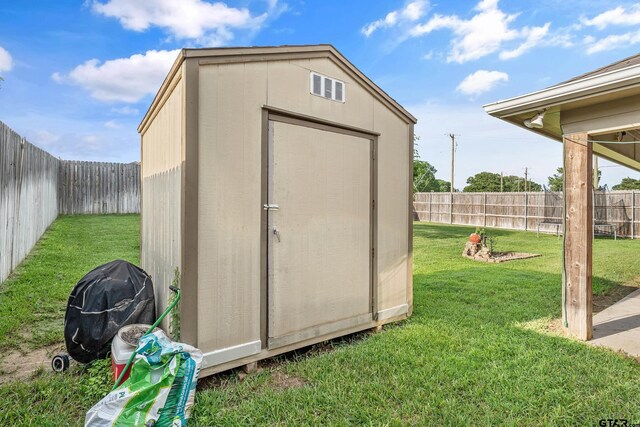 10820 Cactus Trl, Flint, TX 75762 - view of shed with a fenced backyard