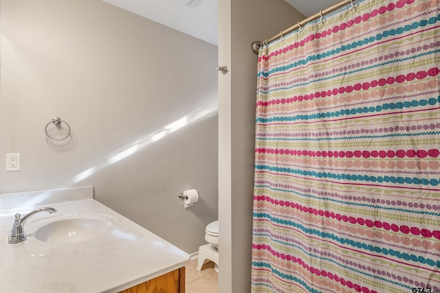 10820 Cactus Trl, Flint, TX 75762 - bathroom with vanity, tile patterned floors, and a shower with shower curtain