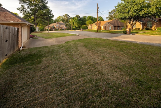 1621 Cimmarron Trl, Tyler, TX 75703 - view of yard featuring driveway
