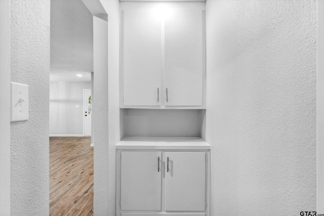 1004 Bunny Rabbit Rd, Athens, TX 75751 - detailed view of a textured wall and wood finished floors