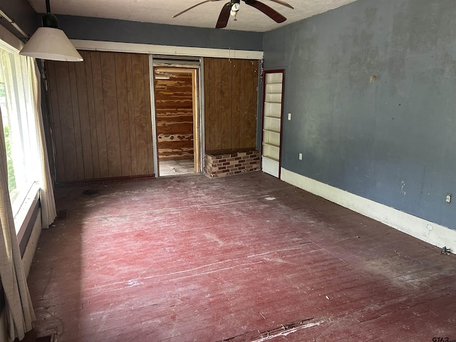 524 E San Antonio St, Alto, TX 75925 - unfurnished bedroom with baseboards and ceiling fan