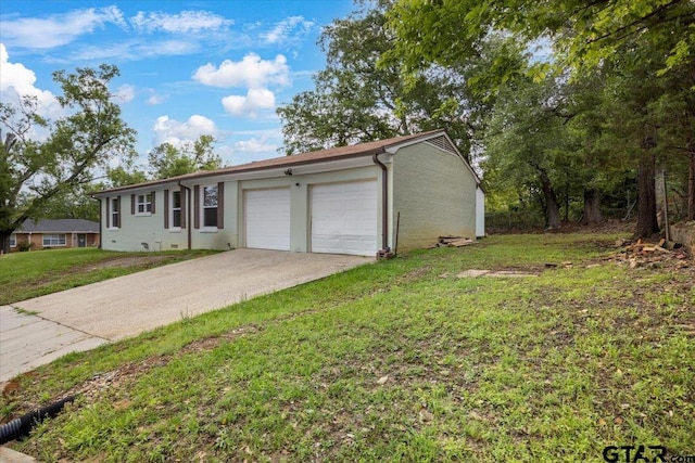 1330 Graham Dr, Tyler, TX 75701 - single story home featuring a garage, a front lawn, and driveway