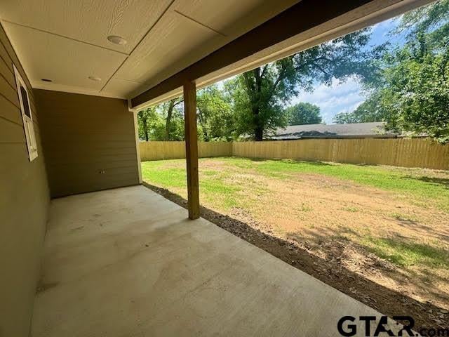 641 N Weldon St, Frankston, TX 75763 - view of yard with a patio area
